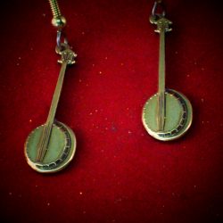 Small Dangle Banjo Earrings