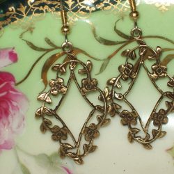 Vine Decorated Vintage Earrings