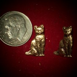 Small Sitting Cat Post Earrings